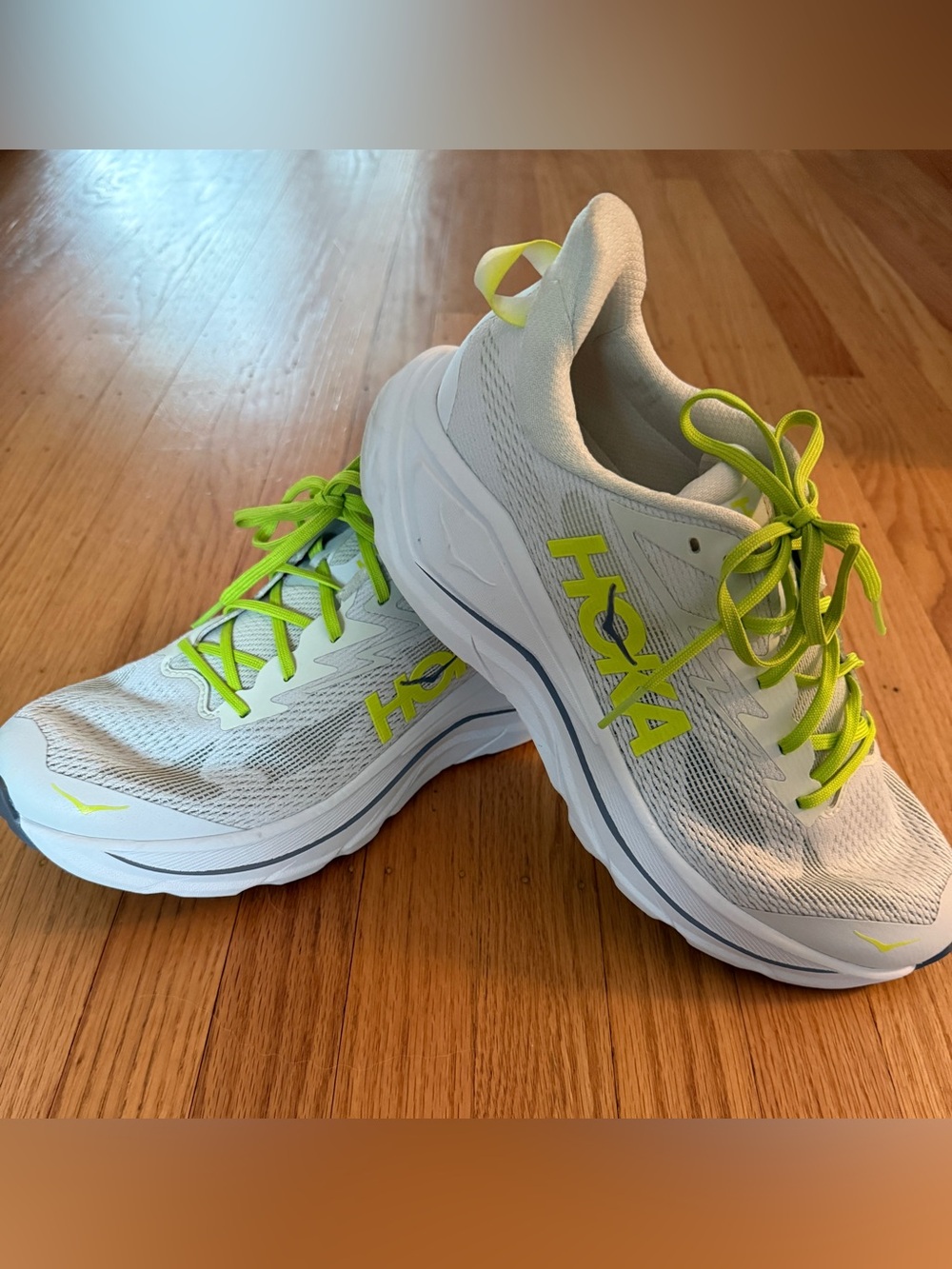 Hoka Mens size 10.5 Challenger trail running Shoes with Neon Yellow Accents